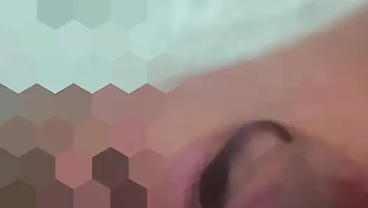 Unschuldige pinay-ehefrau versucht, guten blowjob zu lernen