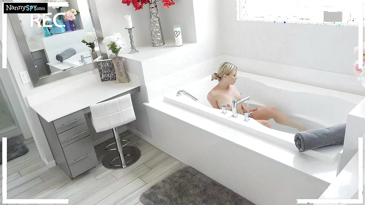 Boss Treats Nanny's Cunt Like A Fuck Toy