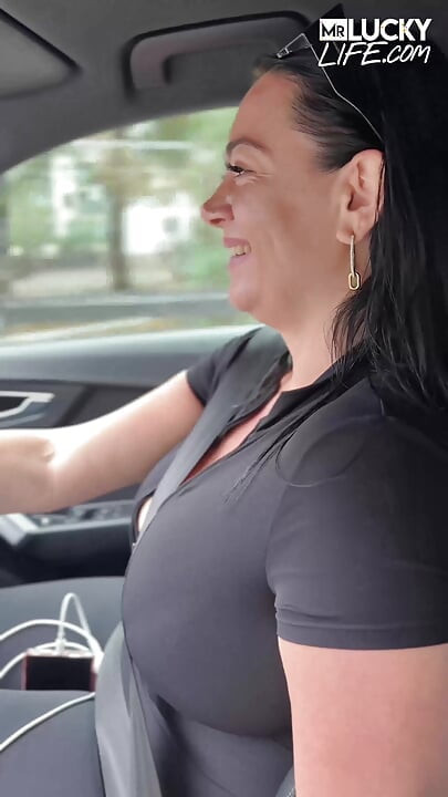 Busty Baddie Klara Devine Having A Wild Hook Up