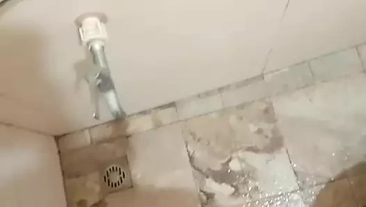 A Quick Pop in the Bathroom at my Female Friend's House (I didn't wash my cum off the floor and she used the bathroom right after me!) 💦