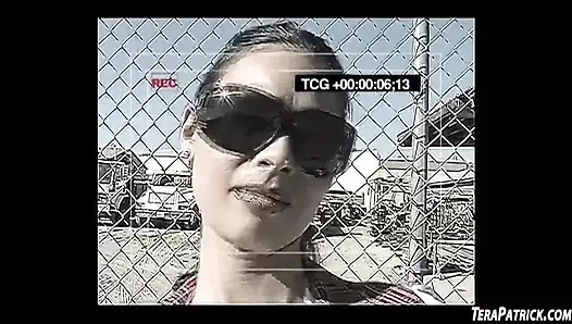 Tera Patrick gonzo solo oyuncak mastürbasyonu yapıyor