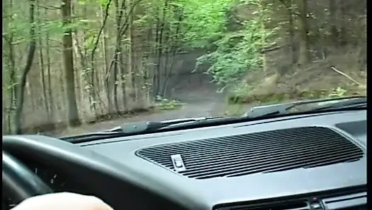 Sarışın kızı sikiyor ve yüzüne boşaltıyor