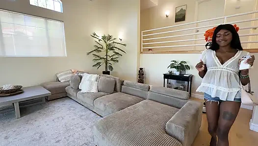 I Cast Athletic Ebony Babe Poppy Cox and She Ended Up on My Dick