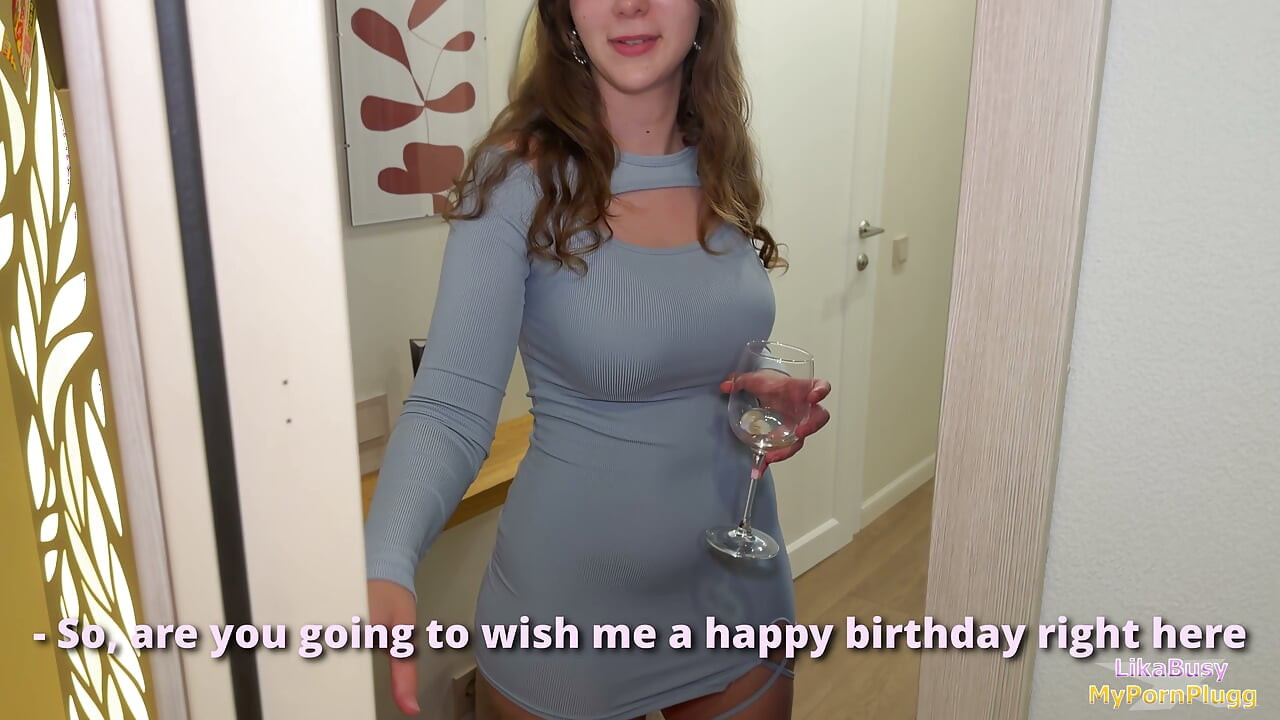 我的前任在我的生日那天突然出现，操了我，而不是给一个Gif！ 不小心欺骗了我的男朋友...