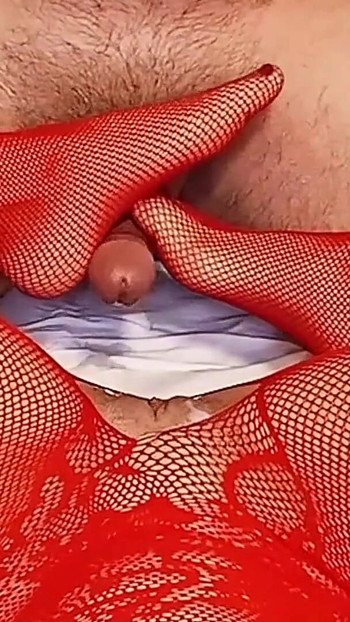 LittlemisminiFeet द्वारा लाल बॉडीसूट में अविश्वसनीय चूत चुदाई । क्लिप 2