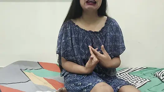 Возбужденная индианка Saara мастурбирует себя, очень горячее XXX видео