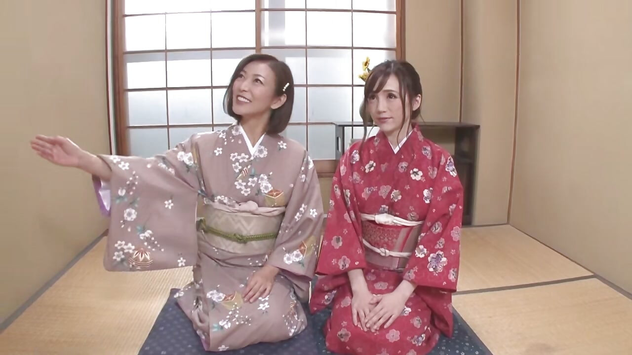 Geweldige sexy schoonheden met Mika Sumire en Hitomi