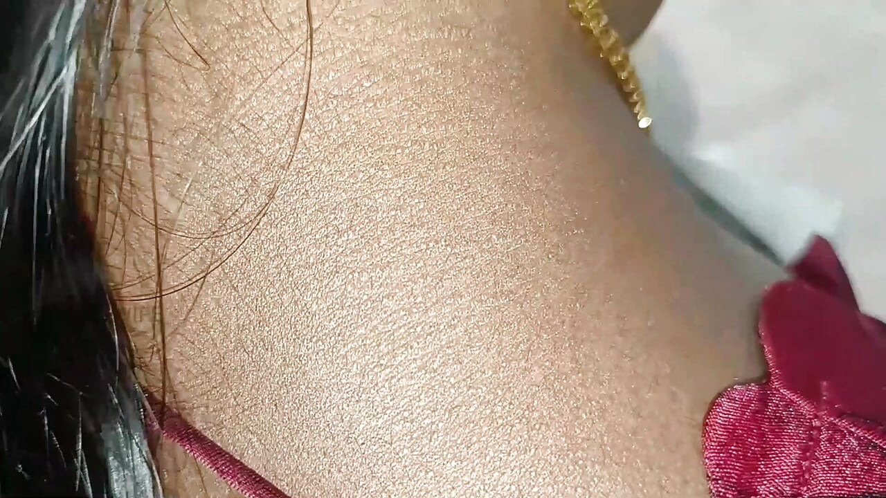 Fucking Brother-in-law with Tablet - Saree Sex -1