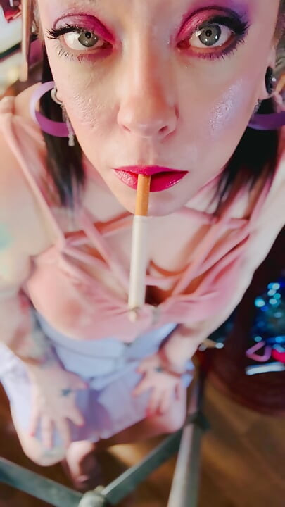 A Cute Goth, Tina Snua Smoking A Cigarette In Close Up With Lots OF Dangling - OMI OME Drifting