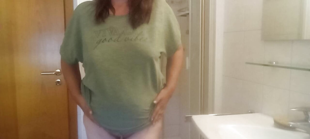 The scent of last night mature MILF in the shower 52 and uncensored
