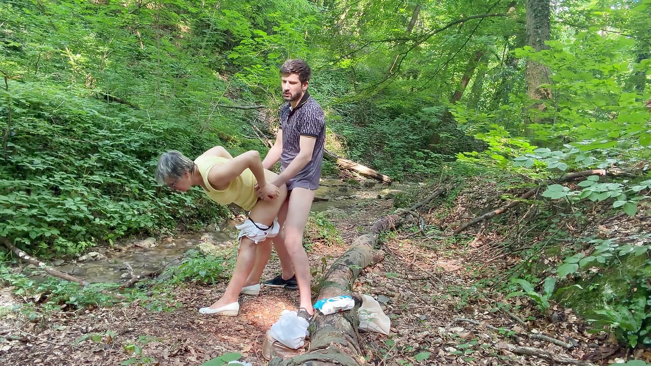 Madam O Outdoor Anal 6 - Bee's & Mushrooms!!!