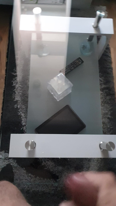 Table Cumshot