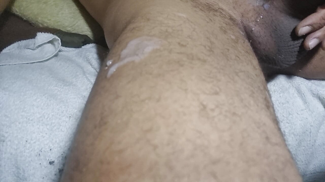 Married Eater 23cm Thick Cumming a Lot Imagining His Wife