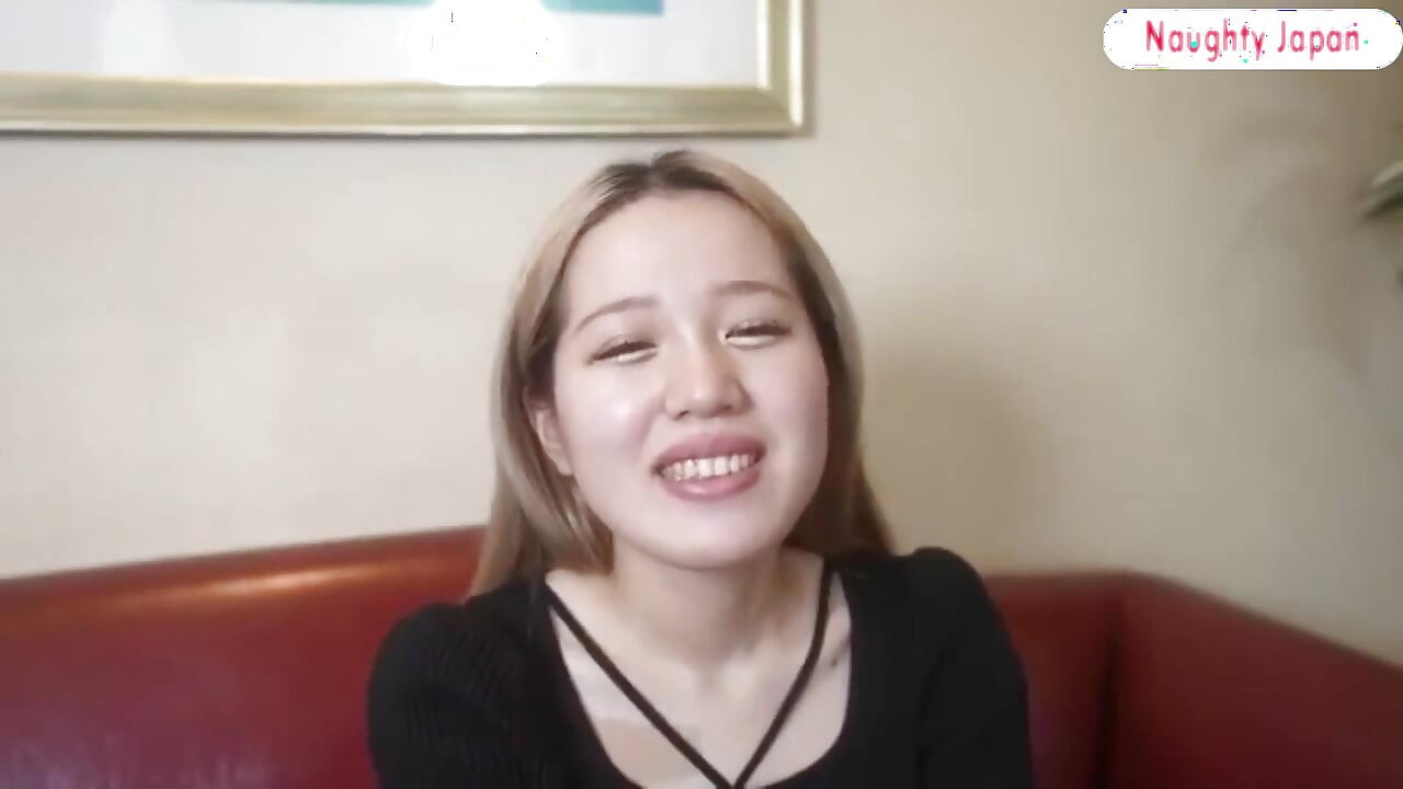 Лучшее тайное сокровище. Идеальное лицо, идеальные изгибы и незабываемое присутствие, снятое полностью перед камерой