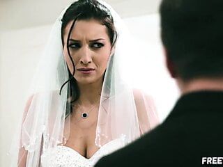 Braut wird vor der Hochzeit von Bruder des Bräutigams in den Arsch gefickt