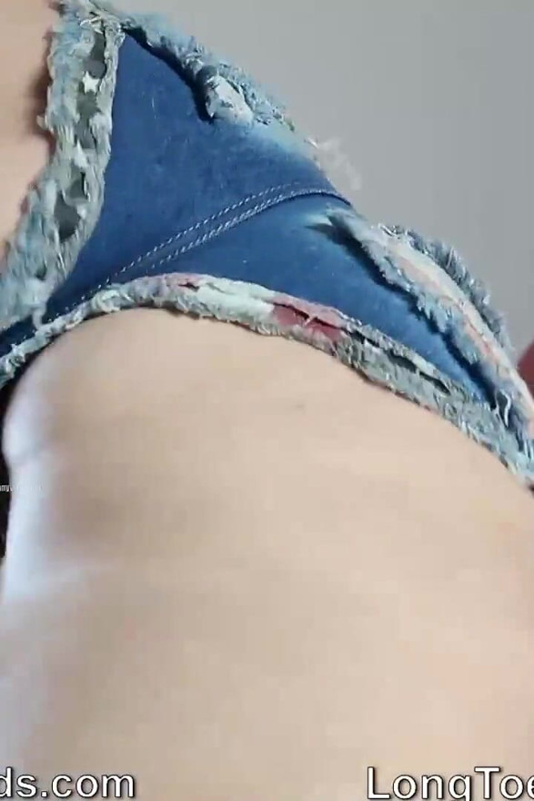 Daisy Dukes Squishable