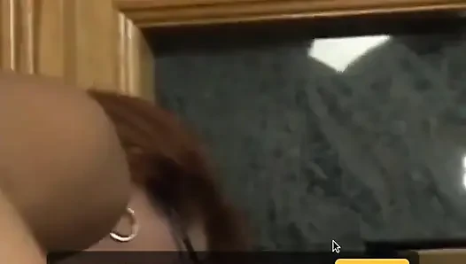 Büyük memeli gözlüklü seksi kızıl saçlı olgun amını yarakla dolduruyor - tabu video