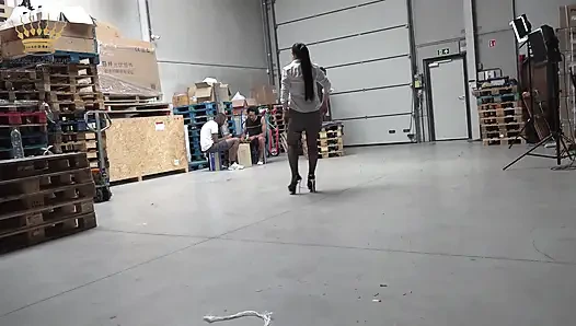 Elina flower schreit, gib es mir, baby, ich bin eine creampie-königin!