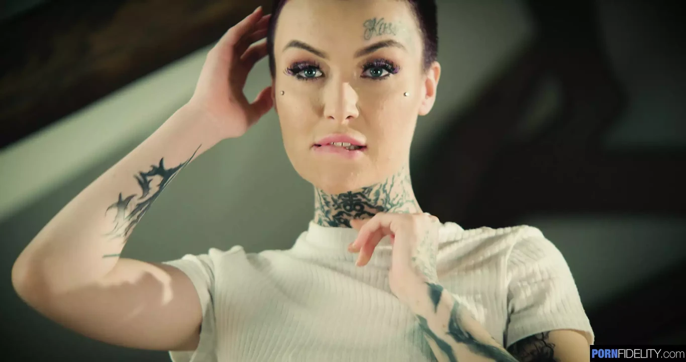 Tattooed Czech Babe Is Poison