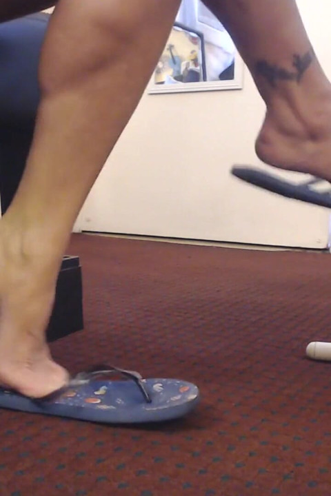 ASMR flip flop slapping blue balloons