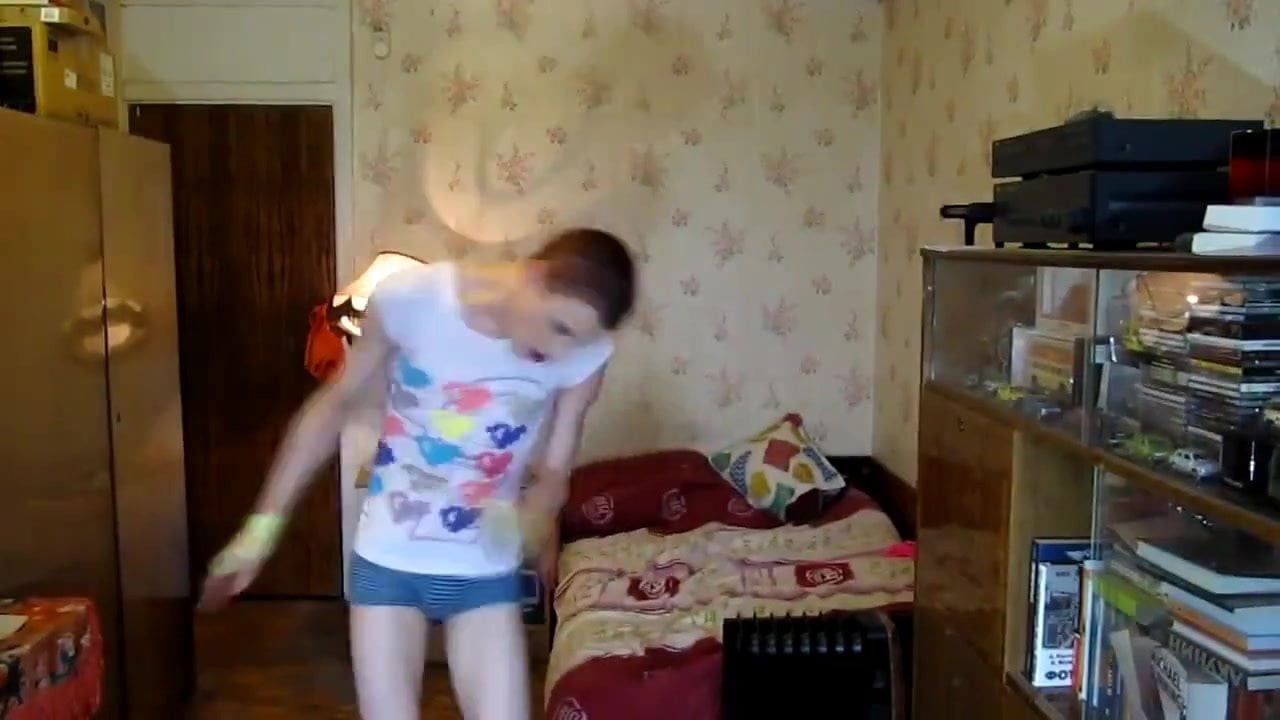 TWINK IS ALWAYS HUNGRY FOR RAW COCK