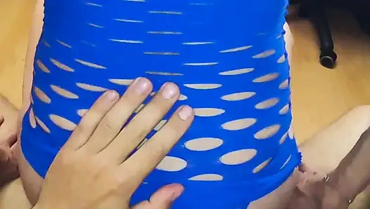 Die dünne ehefrau ihres swinger-partners gefickt