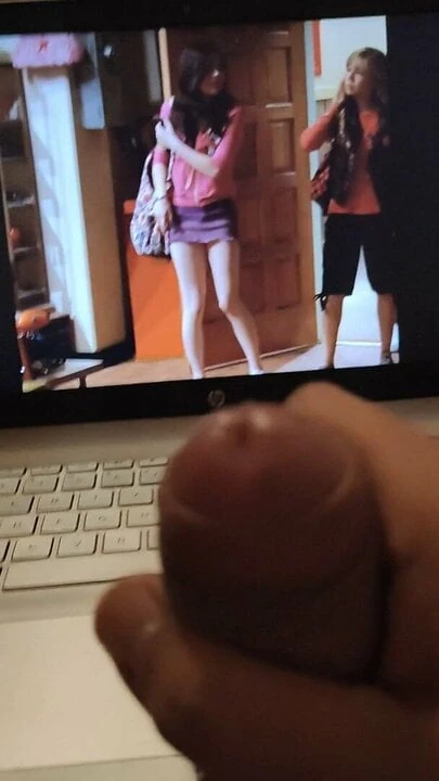 Cumtribute miranda cosgrove