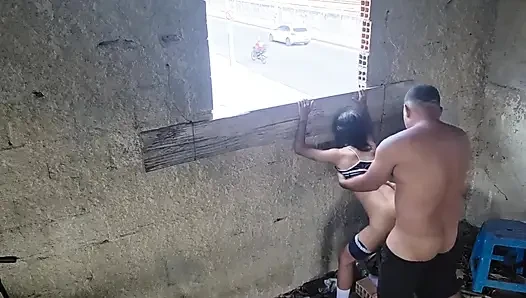 Ich habe den Balled auf der Terrasse zu 100 % anal erwischt