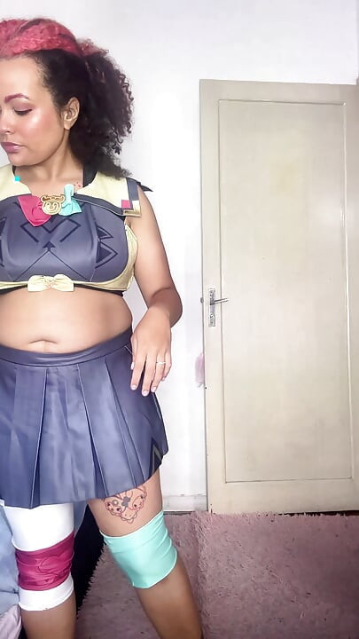 Cosplay con için hazırlanıyor - varesa genshin impact