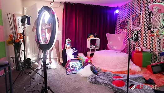 Tran superstar Eva Maxim fucks Titi Ramone