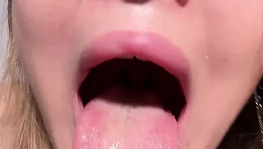 Bir dev kadın tarafından yakalandın, kullanıldın ve yedin