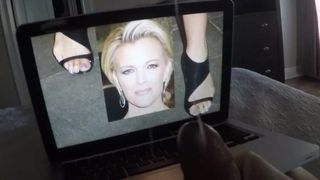 Weer masturberen voor Megan Kelly&#39;s voeten!