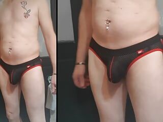testar mina nya sexiga underkläder för män