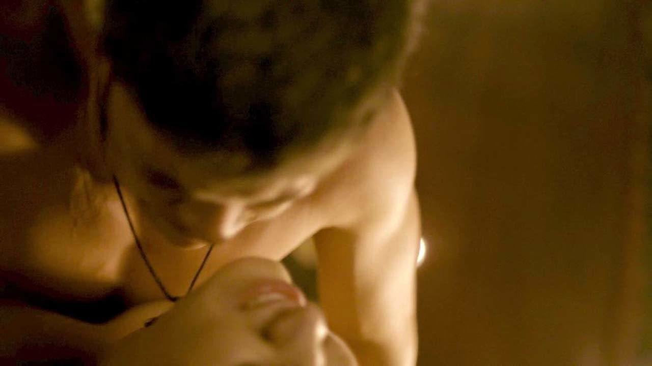 Scandalplanet.com&#39;da &#39;vikingler&#39;deki Ida nielsen seks sahnesi