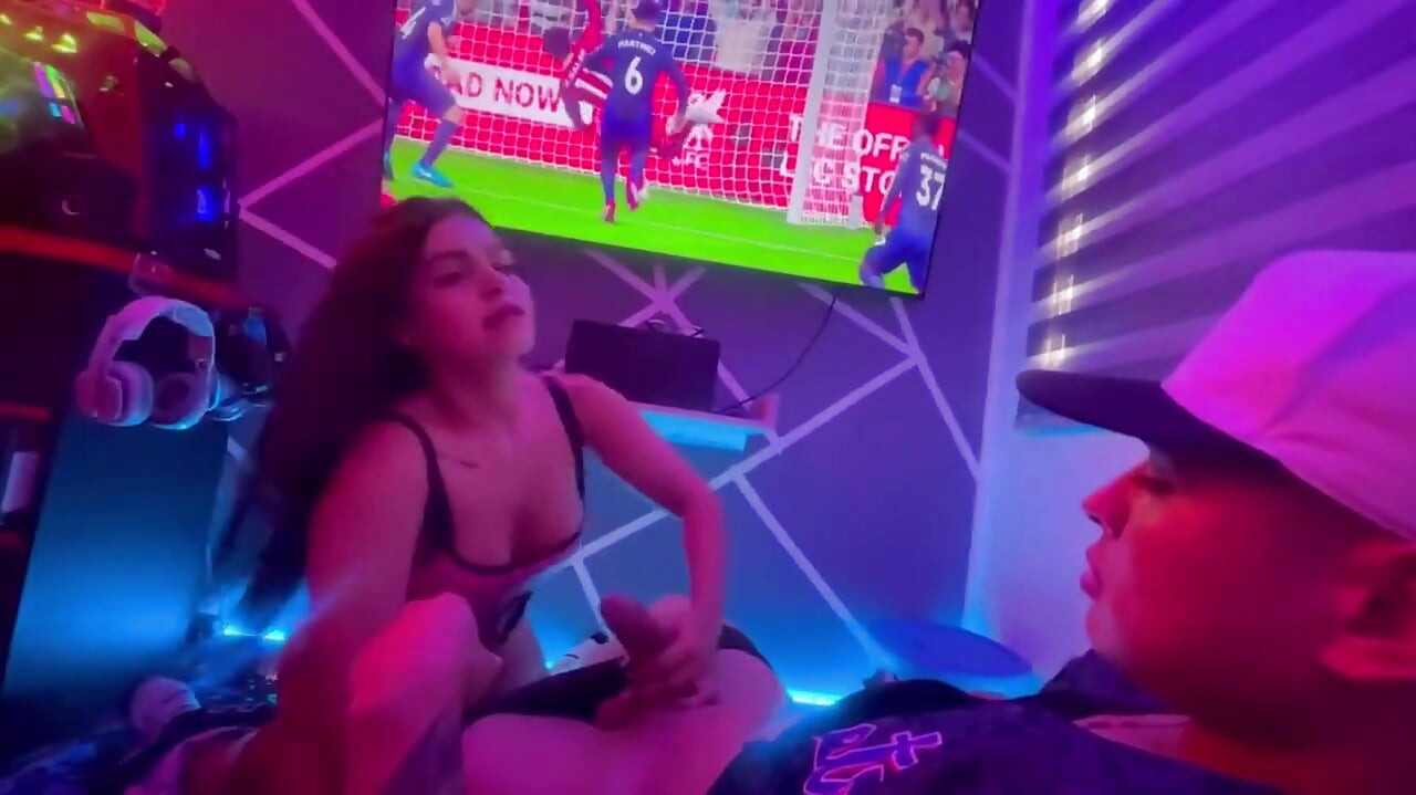 I'm Playing a Video Game and I Get a Blowjob From My Stepsister