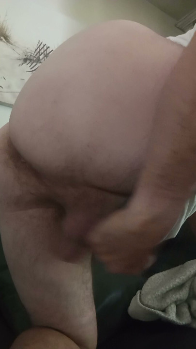 臀部张开