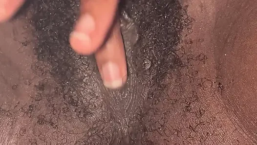 Cute Pussy American Girl Spreads, Kitty Plays & Masturbates Juicy Black Hairy Vagina