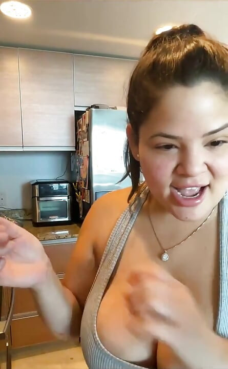Live Stream με Dani Valentina