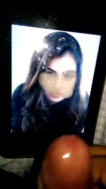 Nezaboravan trenutak iz "Nazriya Nazim jede i kupa se u mojoj počasti spermi"