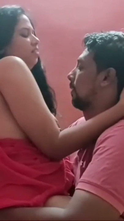 PRIMERA VEZ SEXO EN BIKINI EN POSICIÓN DE PIE Y DEEP THROAT INTENSO QUE LA HACE TRAGARSE LA CORRIDA | Clip 2