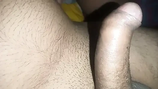 Desi Pooja Bhabhi hatte sex mit aus dem licht