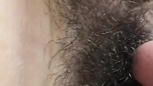 Поедание волосатой киски, трах раком и душ из спермы на живот жены