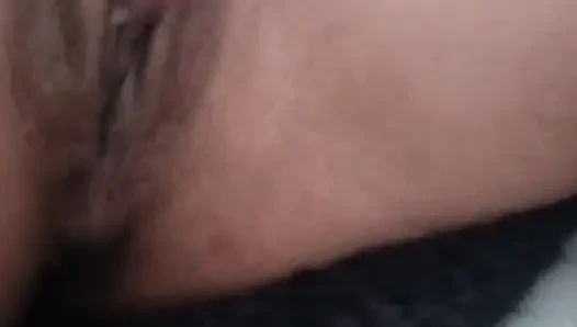 Ich ging, um eine lieferung zu machen und sie zahlte mit sex.