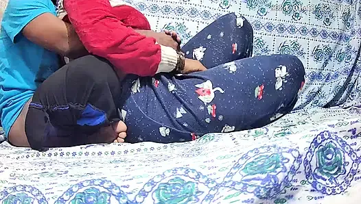 大きなおっぱいネパールのお母さんと息子のセックス