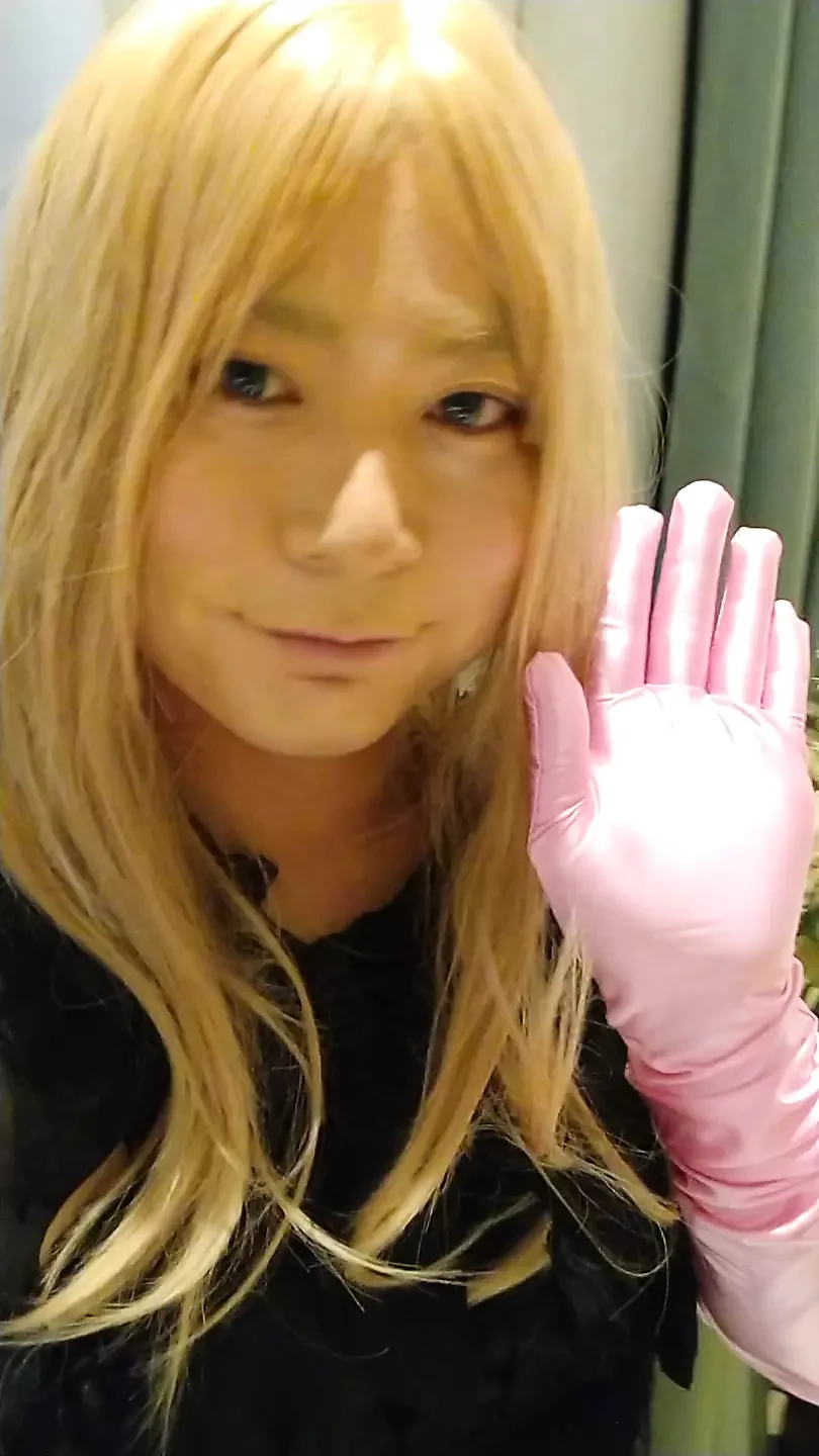 I was fascinated by the transformation of a perverted cross-dressing boy in a pink leotard into a cute dress