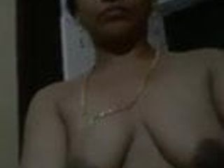 Madurai ragazza calda geetha che mostra il suo corpo nudo
