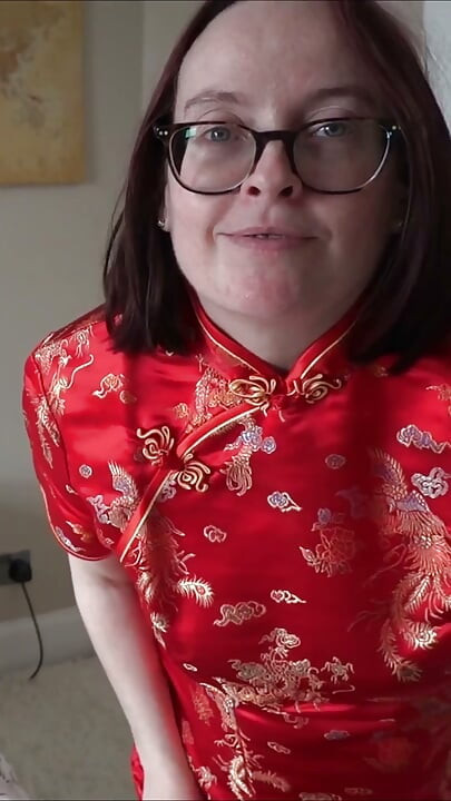 Cheongsam Mrežasti striptiz u mrežastim čarapama