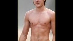 Zac Efron torse nu shirtless