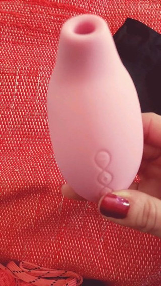 The best clit massager Lelo sona cruise! I'm already addicte