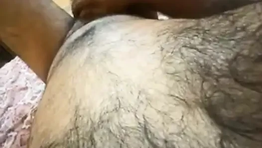 Tamil oğlan kendini dölle sikiyor 💦